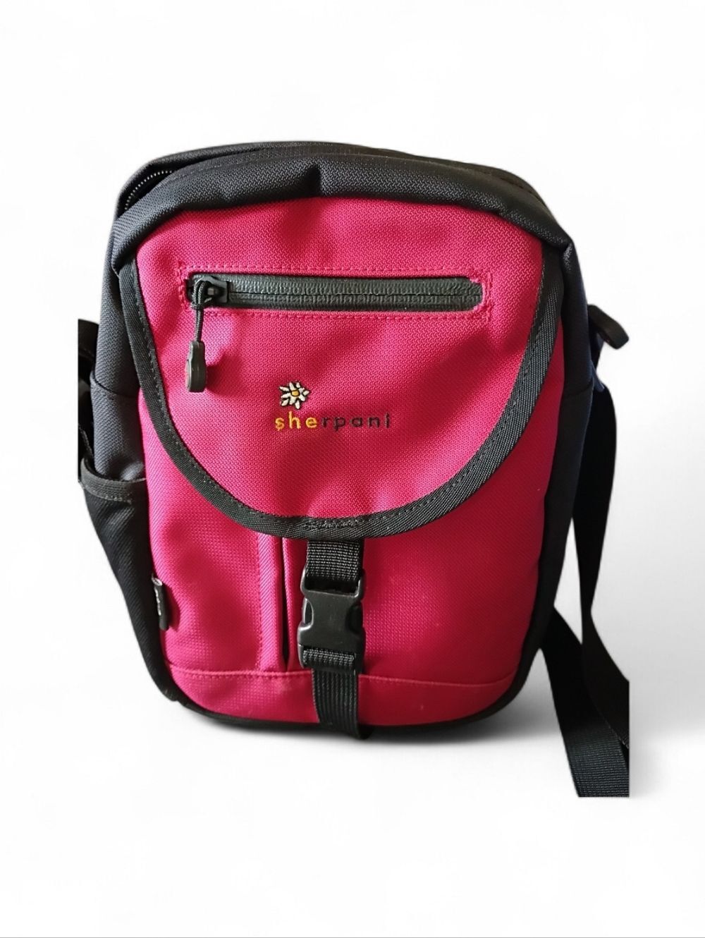 Sherpani Pica Red & Black Crossbody Purse Bag Travel Hiking Lightweight